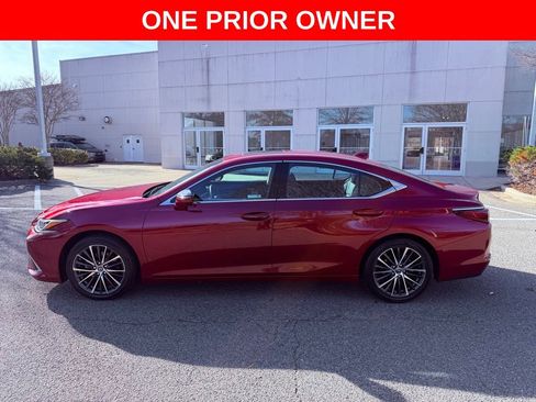 Certified 2024 Lexus ES 350 w/ Premium Package image 5