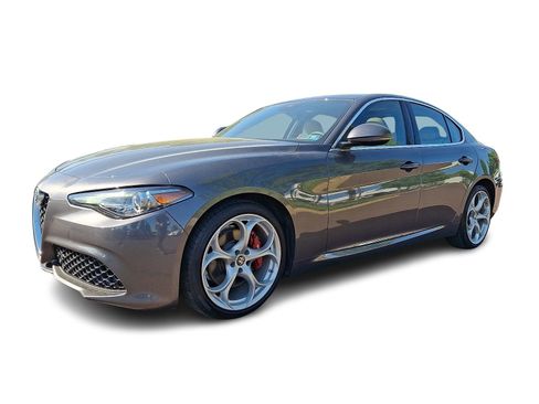 Used 2023 Alfa Romeo Giulia AWD w/ Quick Order Package 22X Lusso image 3