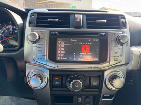Used 2018 Toyota 4Runner SR5 Premium AWD/4WD image 19