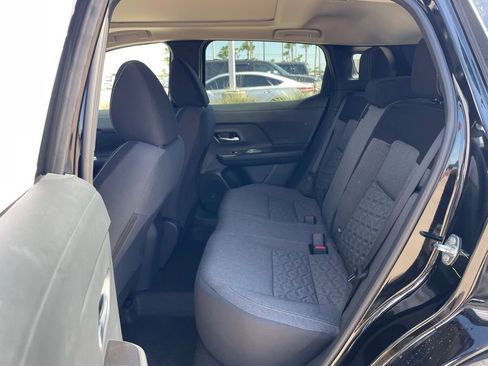 New 2025 Nissan Kicks SV w/ SV Premium Package image 19