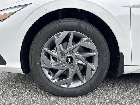 New 2026 Hyundai Elantra Blue image 11