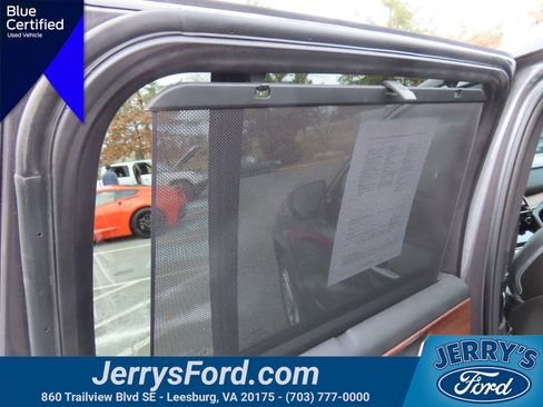 Used 2023 Jeep Grand Cherokee Summit w/ Luxury Tech Group V image 35