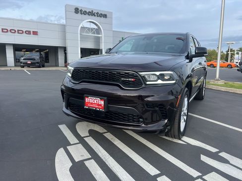 Used 2025 Dodge Durango GT image 4