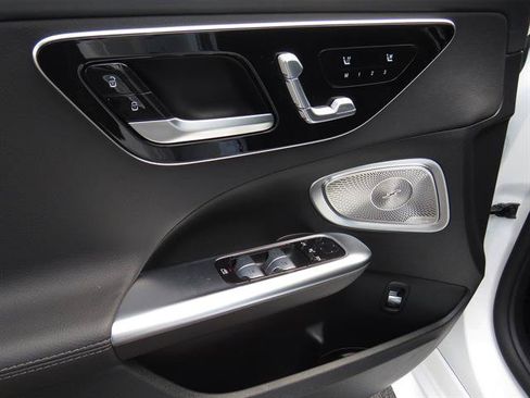 Certified 2025 Mercedes-Benz C 300 4MATIC Sedan image 9