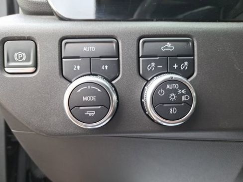 Used 2024 GMC Sierra 1500 Elevation image 19