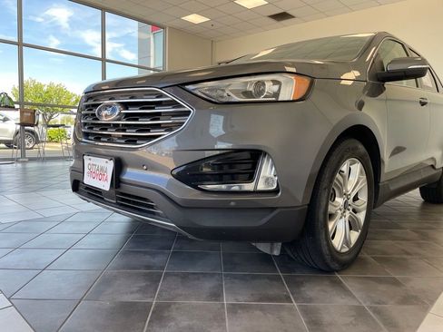 Used 2021 Ford Edge Titanium w/ Class II Trailer Tow Package AWD/4WD image 16