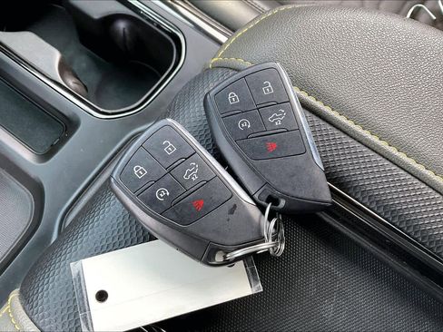 Used 2022 Chevrolet Silverado 1500 ZR2 w/ Technology Package image 15