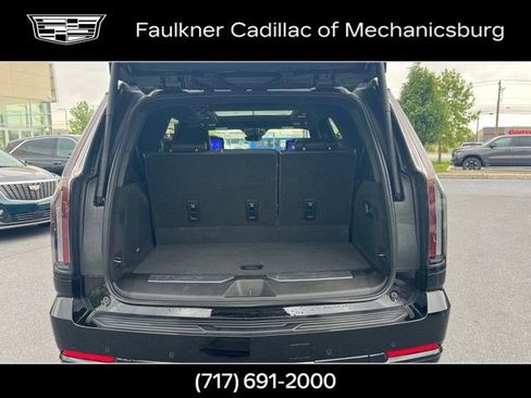Used 2025 Cadillac Escalade Sport Platinum AWD/4WD image 7