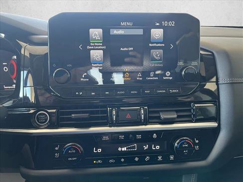 Used 2023 Nissan Pathfinder Platinum image 14