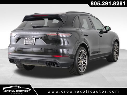 Used 2022 Porsche Cayenne Platinum Edition AWD/4WD image 7