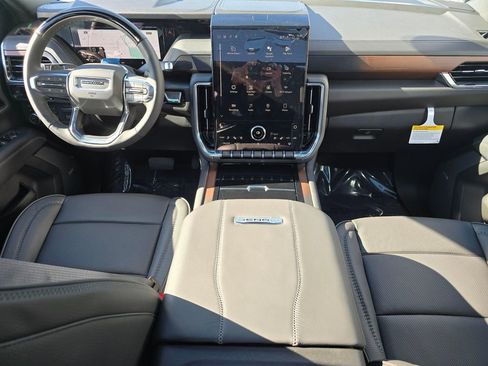 New 2026 GMC Yukon XL Denali w/ Denali Reserve Package image 20