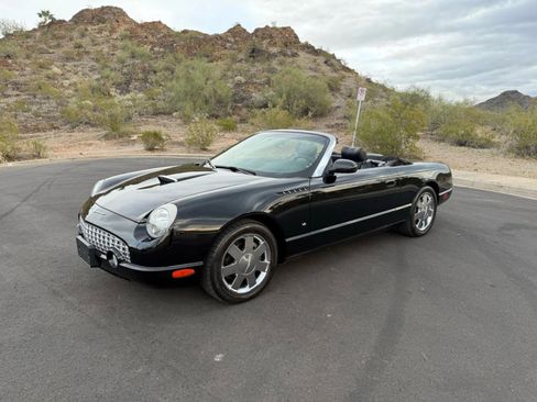 Used 2003 Ford Thunderbird Deluxe image 2