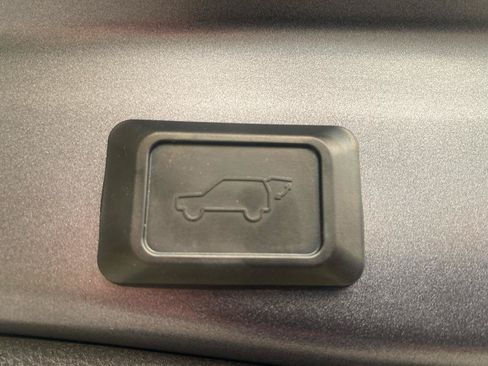 Used 2019 Toyota RAV4 XLE w/ Convenience Package AWD/4WD image 26
