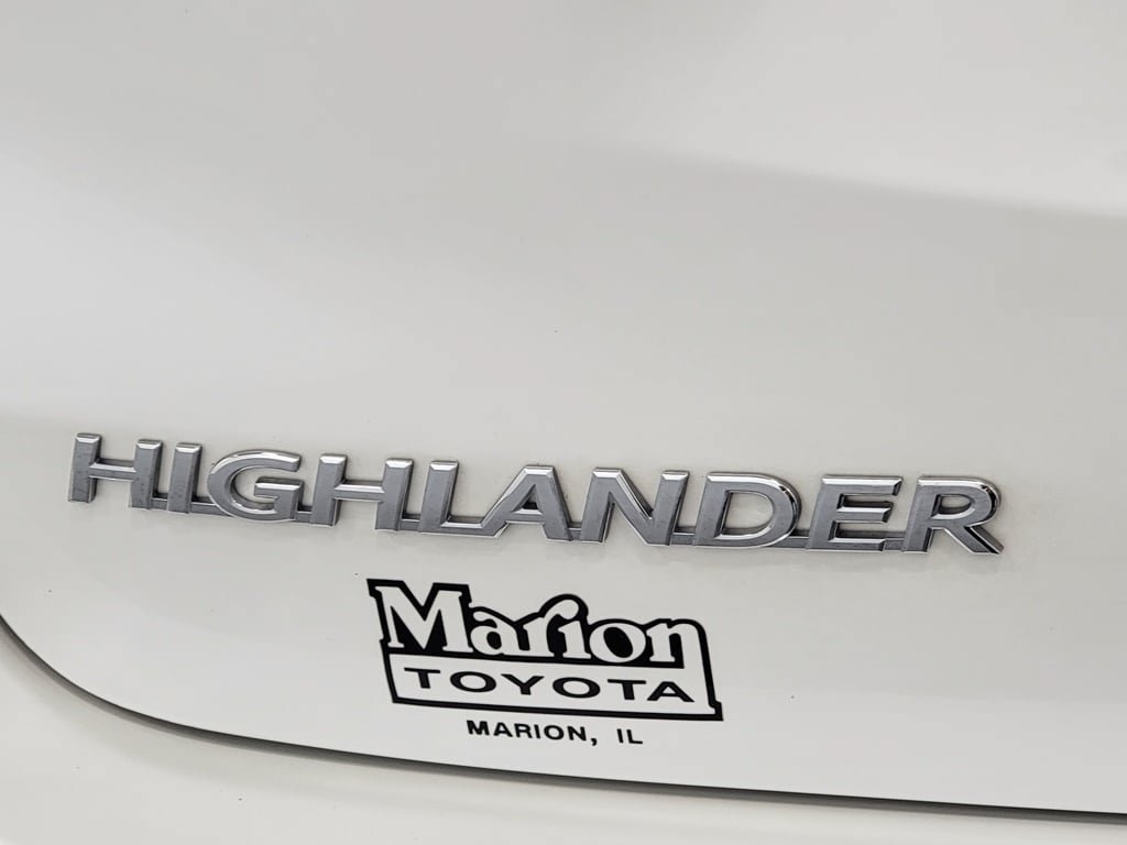 Used 2017 Toyota Highlander XLE FWD image 9