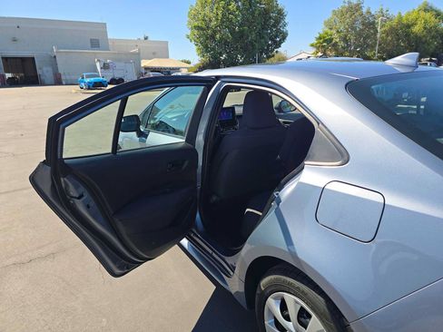 Used 2024 Toyota Corolla LE FWD image 14