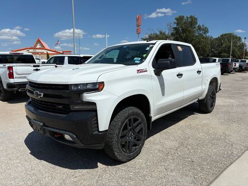 Used 2022 Chevrolet Silverado 1500 LT Trail Boss AWD/4WD image 1
