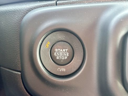 Used 2019 Jeep Wrangler Unlimited Sport S image 27