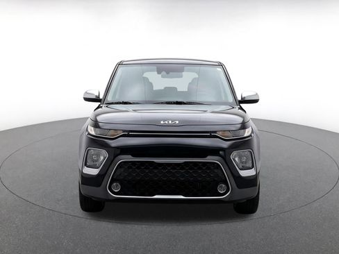 Used 2025 Kia Soul LX w/ LX Technology Package FWD image 2