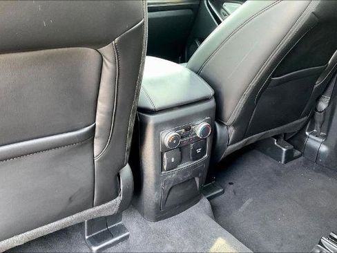 Certified 2022 Ford Explorer Platinum w/ Equipment Group 601A image 10