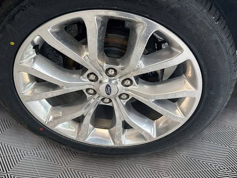 Used 2019 Ford Expedition Platinum AWD/4WD image 36