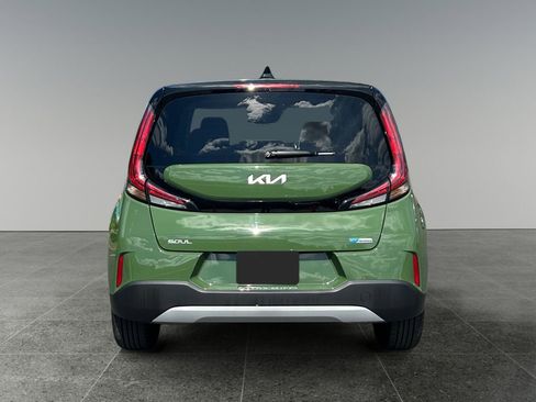 Used 2023 Kia Soul EX image 6
