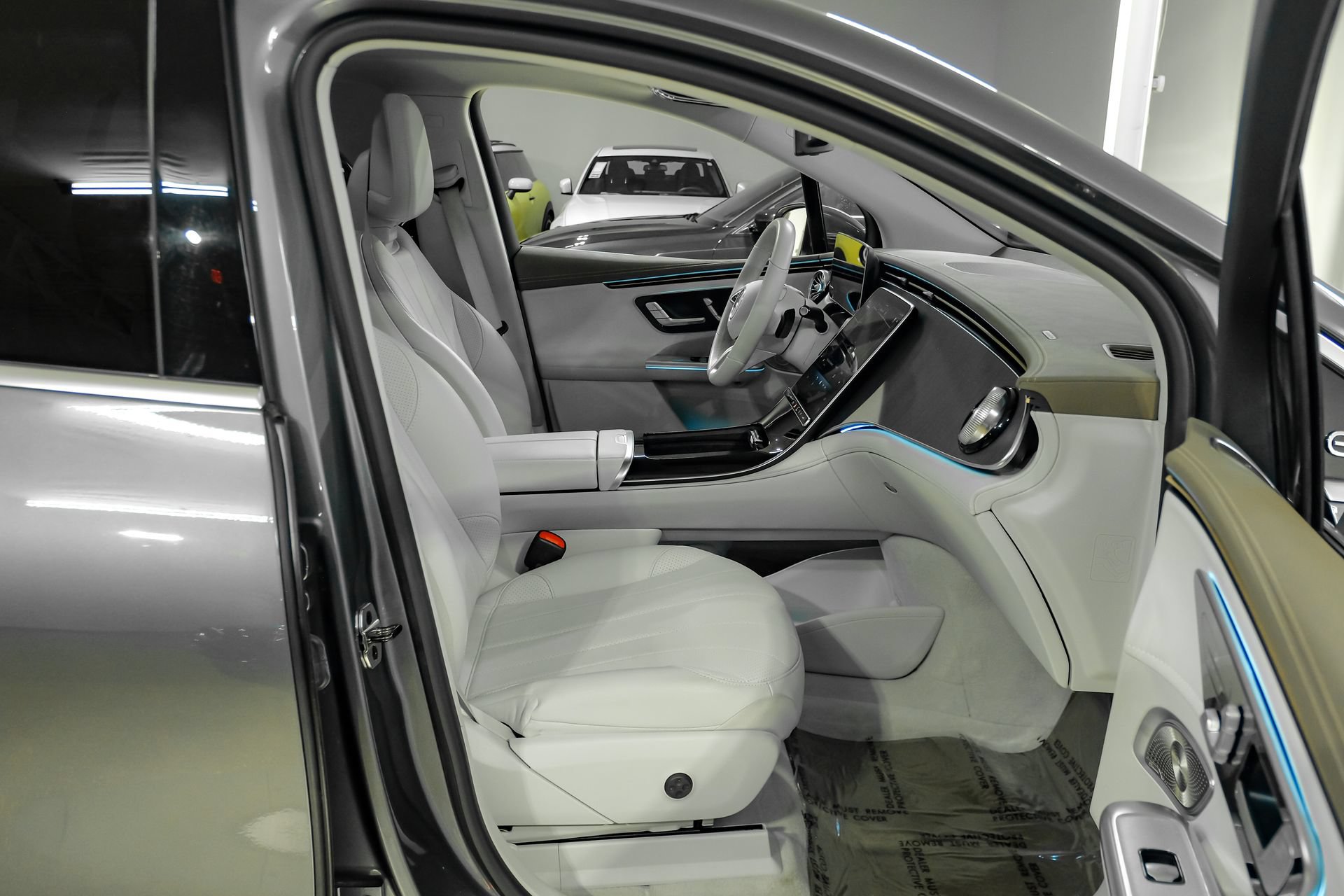 Used 2023 Mercedes-Benz EQE 350+ SUV w/ AMG Line Exterior Package image 35
