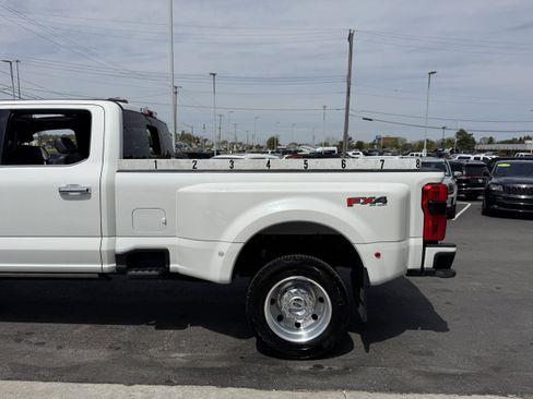 Used 2024 Ford F450 Platinum w/ FX4 Off-Road Package AWD/4WD image 12