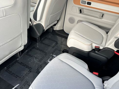 New 2025 Volkswagen ID. Buzz 1st Edition image 11