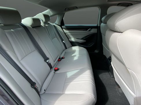 Used 2018 Honda Accord EX-L image 26