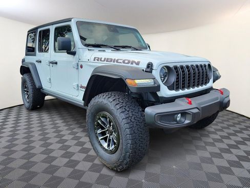 New 2024 Jeep Wrangler Unlimited Rubicon w/ XTREMEE 35" Tire Package image 2