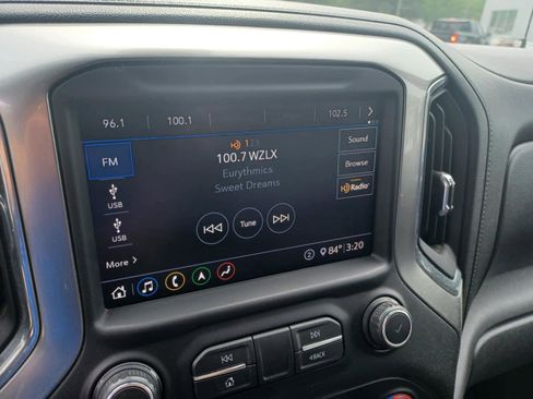 Used 2020 Chevrolet Silverado 1500 LTZ w/ LTZ Premium Package AWD/4WD image 10