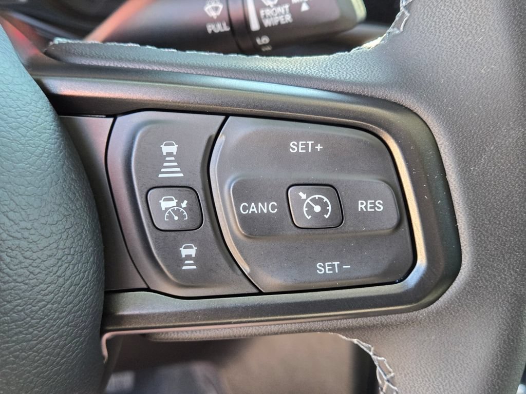 Used 2025 Jeep Gladiator Sport AWD/4WD image 31