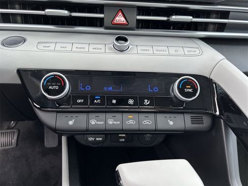 New 2026 Hyundai Elantra Limited image 24