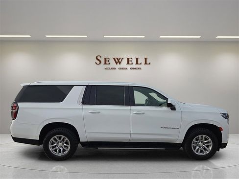 Used 2023 Chevrolet Suburban LS image 5