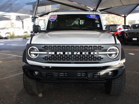 Used 2023 Ford Bronco Badlands w/ Sasquatch Package image 9