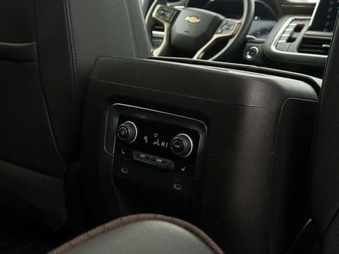 Used 2023 Chevrolet Suburban High Country AWD/4WD image 24