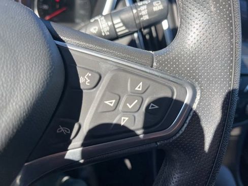 Used 2023 Chevrolet Equinox LT image 29