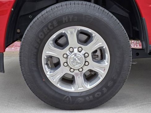 Used 2024 RAM 2500 Big Horn w/ Sport Appearance Package image 12