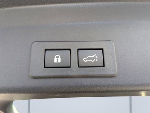 Certified 2024 Subaru Ascent Premium w/ Convenience Package image 13