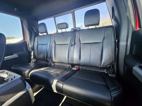 Used 2018 Ford F150 Lariat image 13