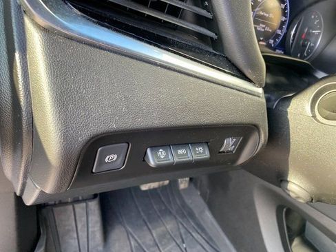 Used 2023 Buick Enclave Avenir w/ Avenir Technology Package image 24