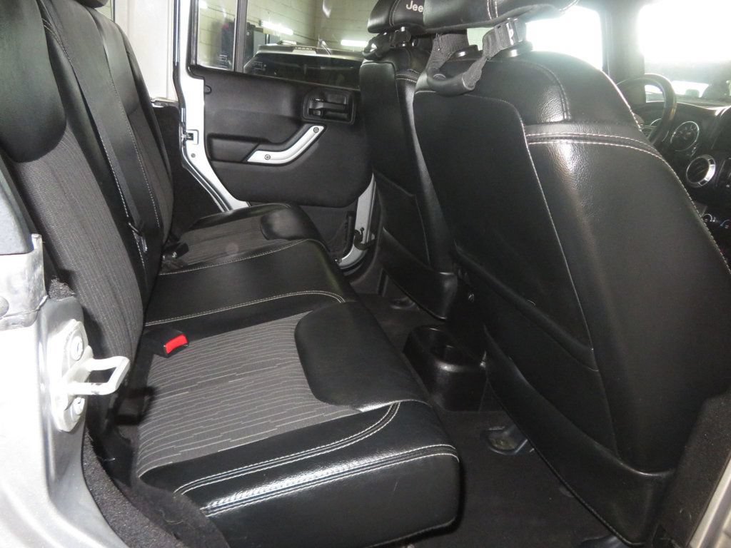 Used 2015 Jeep Wrangler Unlimited Sport AWD/4WD image 29