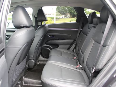 Used 2022 Hyundai Tucson Limited w/ Cargo Package AWD/4WD image 12