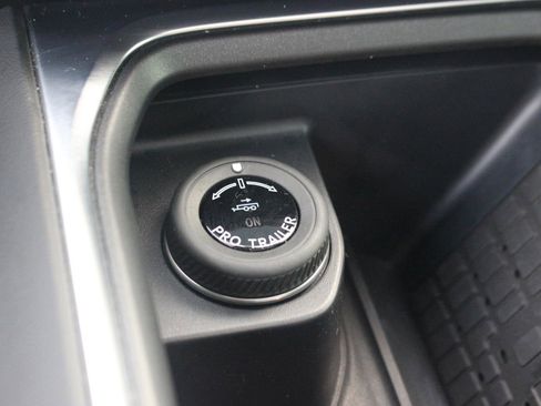 Used 2025 Ford Expedition Tremor AWD/4WD image 27