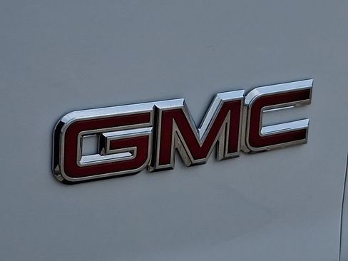 Used 2025 GMC Savana 2500 w/ Driver Convenience Package RWD image 32