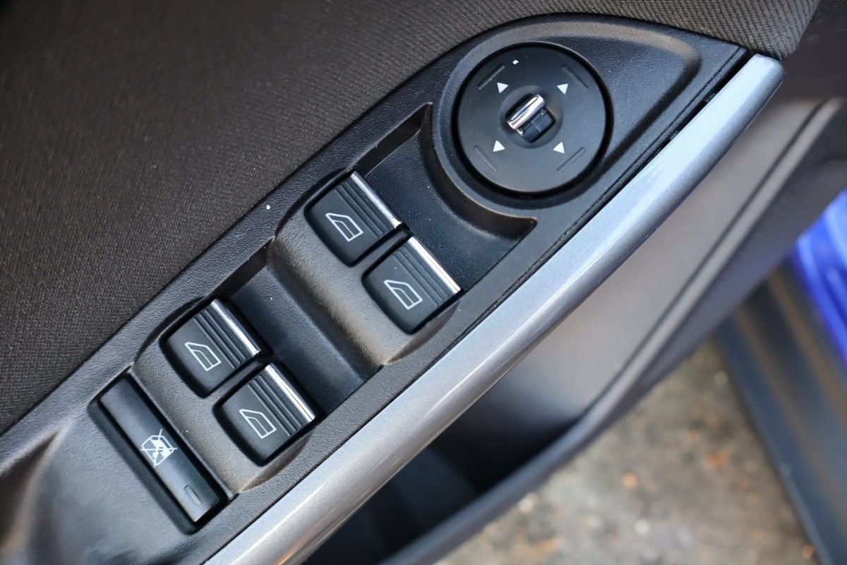 Used 2014 Ford Focus Titanium FWD image 27