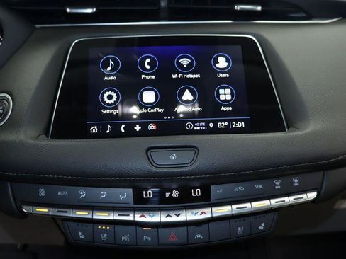 Certified 2023 Cadillac XT4 Luxury w/ Cold Weather Package AWD/4WD image 27