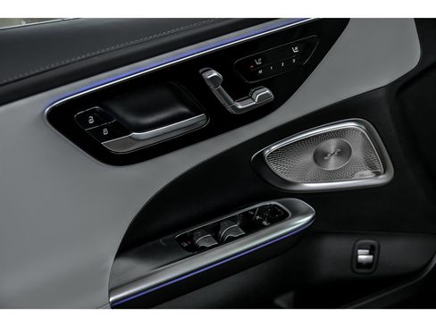 New 2026 Mercedes-Benz C 300 4MATIC Sedan image 7