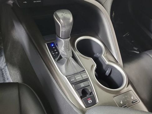 Used 2023 Toyota Camry XLE FWD image 32