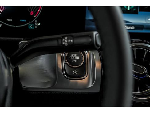 New 2026 Mercedes-Benz GLB 250 4MATIC image 15